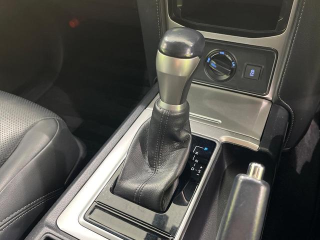 ランドクルーザープラド ＴＸ　Ｌパッケージ　４ＷＤ　禁煙車　衝突軽減　純正９型ナビ　バックカメラ　レーダークルーズ　シートベンチレーション　ＥＴＣ　ドラレコ　７人乗り　黒革シート　前席パワーシート　クリアランスソナー　ＬＥＤヘッド（70枚目）