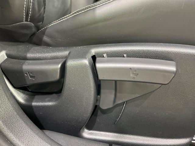 デュアリス ２０Ｇ　ＦＯＵＲアーバンブラックレザーＩＩ　４ＷＤ　禁煙車　ガラスルーフ　純正ナビ　フルセグ　ドラレコ　前席シートヒーター　オートライト　オートエアコン　デュアルエアコン　スマートキー　純正１８インチアルミ　電動格納ミラー　盗難防止装置（40枚目）