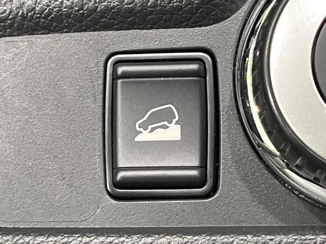 エクストレイル ２０Ｘｉ　４ＷＤ　禁煙車　プロパイロット　衝突軽減　１１インチナビ　全周囲カメラ　ドラレコ　デジタルインナーミラー　パワーバックドア　ＬＥＤヘッド　コーナーセンサー　革巻ハンドル　デュアルエアコン（61枚目）