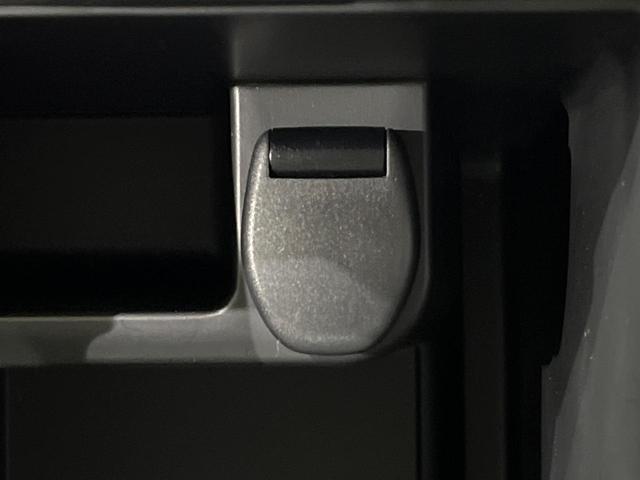 エクストレイル ２０Ｘｉ　４ＷＤ　禁煙車　プロパイロット　衝突軽減　１１インチナビ　全周囲カメラ　ドラレコ　デジタルインナーミラー　パワーバックドア　ＬＥＤヘッド　コーナーセンサー　革巻ハンドル　デュアルエアコン（64枚目）