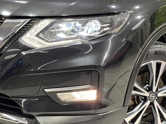 エクストレイル ２０Ｘｉ　４ＷＤ　禁煙車　衝突軽減　プロパイロット　パワーバックドア　ＳＤナビ　全周囲カメラ　ドラレコ　デジタルインナーミラー　ＥＴＣ　Ｂｌｕｅｔｏｏｔｈ　ＬＥＤヘッドライト　オートライト　オートエアコン（13枚目）