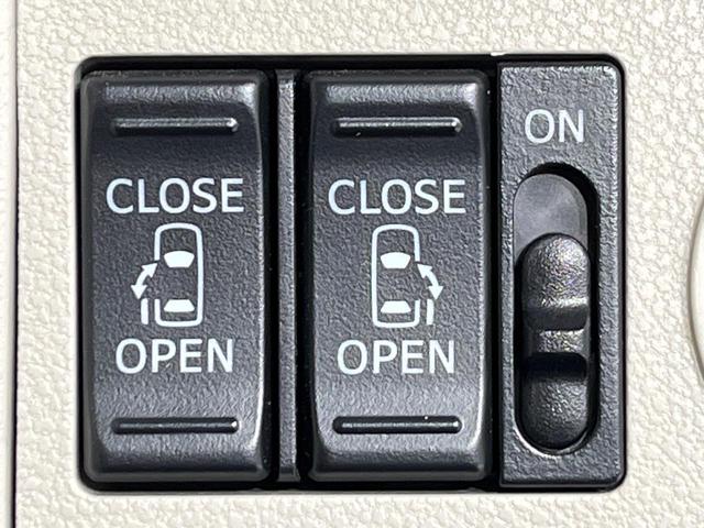 タント ＸリミテッドＳＡＩＩＩ　４ＷＤ　禁煙車　衝突軽減　純正ナビ　両側電動ドア　全周囲カメラ　Ｂｌｕｅｔｏｏｔｈ　ＥＴＣ　ドラレコ　クリアランスソナー　ＬＥＤヘッドライト　オートライト　オートエアコン　オートハイビーム（5枚目）