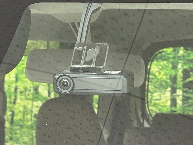 タント ＸリミテッドＳＡＩＩＩ　４ＷＤ　禁煙車　衝突軽減　純正ナビ　両側電動ドア　全周囲カメラ　Ｂｌｕｅｔｏｏｔｈ　ＥＴＣ　ドラレコ　クリアランスソナー　ＬＥＤヘッドライト　オートライト　オートエアコン　オートハイビーム（7枚目）