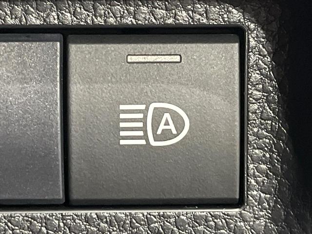 RAV4 X 4WD 禁煙車 衝突軽減 9型ナビ 寒冷地仕様 レーダークルーズ オートマチックハイビーム デュアルエアコン LEDヘッド オートブレーキホールド HDMI オートライト スマートキー(6枚目)