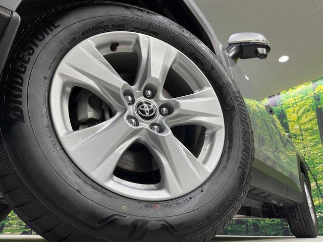 RAV4 X 4WD 禁煙車 衝突軽減 9型ナビ 寒冷地仕様 レーダークルーズ オートマチックハイビーム デュアルエアコン LEDヘッド オートブレーキホールド HDMI オートライト スマートキー(14枚目)