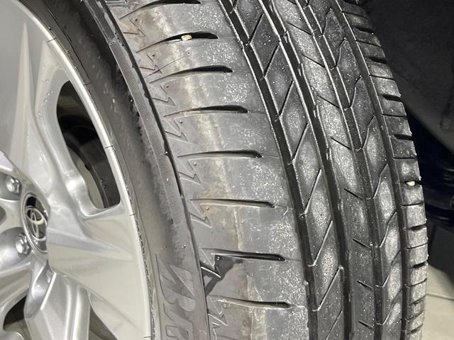 RAV4 X 4WD 禁煙車 衝突軽減 9型ナビ 寒冷地仕様 レーダークルーズ オートマチックハイビーム デュアルエアコン LEDヘッド オートブレーキホールド HDMI オートライト スマートキー(26枚目)