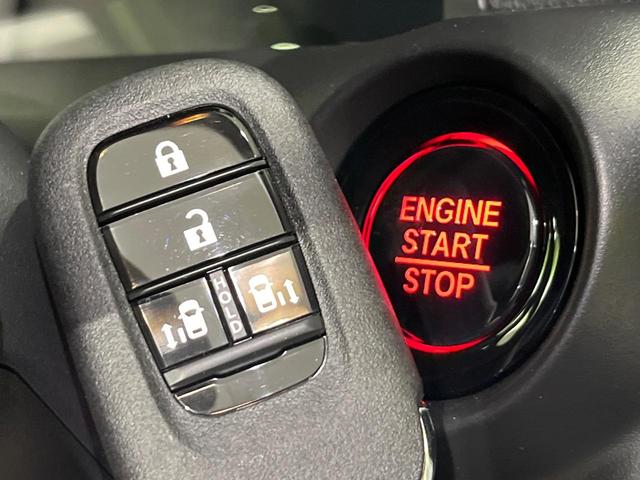 Ｎ－ＢＯＸカスタム ベースグレード　４ＷＤ　届出済未使用車　衝突軽減　両側電動スライドドア　アダプティブクルーズ　ＬＥＤヘッド　前席シートヒーター　クリアランスソナー　レーンキープ　オートハイビーム　電動パーキングブレーキ（7枚目）