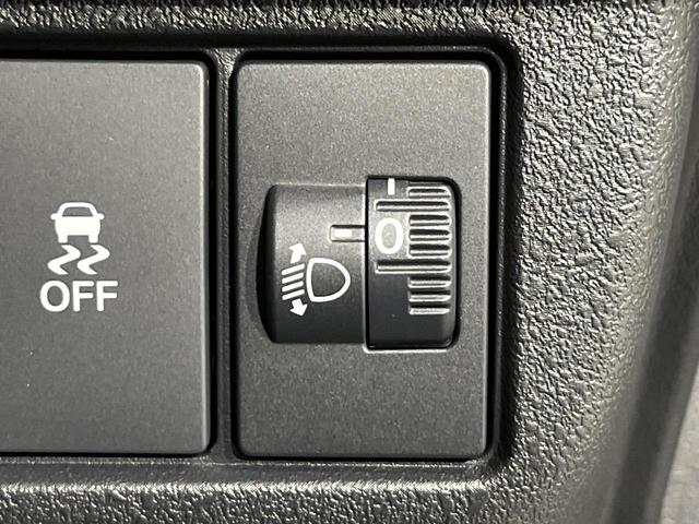 Ｎ－ＢＯＸカスタム ベースグレード　４ＷＤ　届出済未使用車　衝突軽減　両側電動スライドドア　アダプティブクルーズ　ＬＥＤヘッド　前席シートヒーター　クリアランスソナー　レーンキープ　オートハイビーム　電動パーキングブレーキ（42枚目）