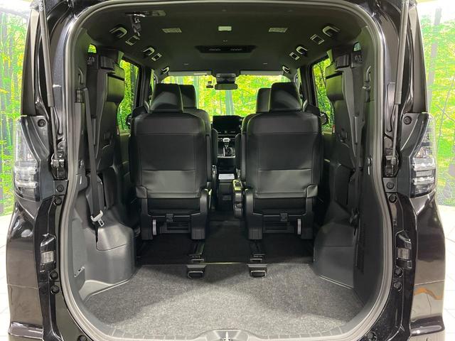 ヴォクシー Ｓ－Ｚ　４ＷＤ　禁煙車　衝突軽減　純正１０．５型ディスプレイオーディオ　寒冷地仕様　両側電動ドア　レーダークルーズ　バックカメラ　Ｂｌｕｅｔｏｏｔｈ　ＥＴＣ　ドラレコ　クリアランスソナー　シートヒーター（12枚目）