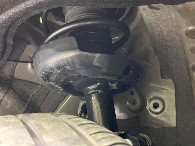 ヴォクシー Ｓ－Ｚ　４ＷＤ　禁煙車　衝突軽減　純正１０．５型ディスプレイオーディオ　寒冷地仕様　両側電動ドア　レーダークルーズ　バックカメラ　Ｂｌｕｅｔｏｏｔｈ　ＥＴＣ　ドラレコ　クリアランスソナー　シートヒーター（22枚目）