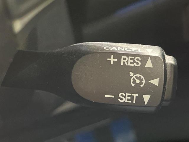 ハリアー プレミアム　４ＷＤ　禁煙車　衝突軽減　純正ナビ　ＥＴＣ　パワーバックドア　バックカメラ　Ｂｌｕｅｔｏｏｔｈ　前席シートヒーター　クルコン　電動格納ミラー　オートライト　オートエアコン　スマートキー（6枚目）