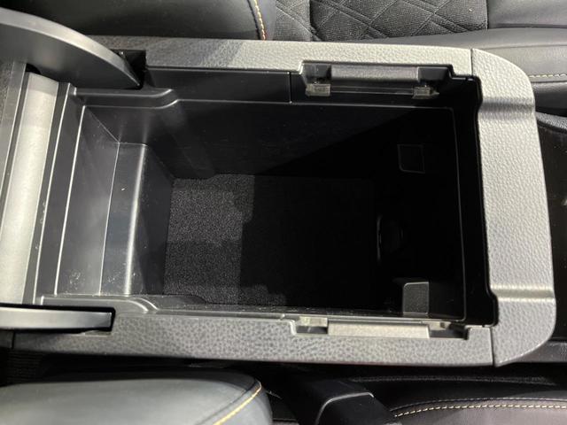 ハリアー プレミアム　４ＷＤ　禁煙車　衝突軽減　純正ナビ　ＥＴＣ　パワーバックドア　バックカメラ　Ｂｌｕｅｔｏｏｔｈ　前席シートヒーター　クルコン　電動格納ミラー　オートライト　オートエアコン　スマートキー（24枚目）