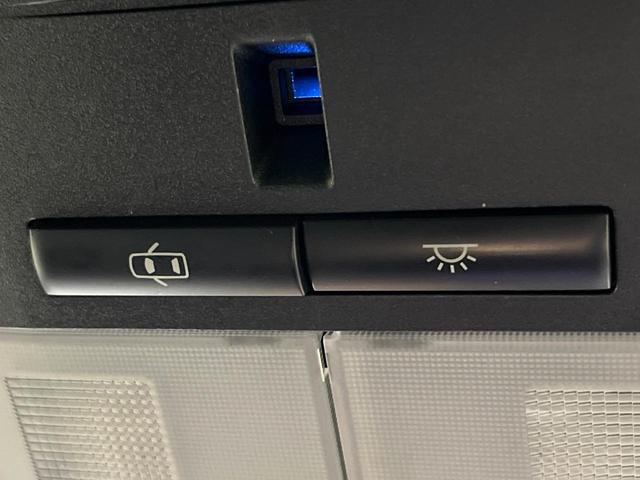 ハリアー プレミアム　４ＷＤ　禁煙車　衝突軽減　純正ナビ　ＥＴＣ　パワーバックドア　バックカメラ　Ｂｌｕｅｔｏｏｔｈ　前席シートヒーター　クルコン　電動格納ミラー　オートライト　オートエアコン　スマートキー（34枚目）