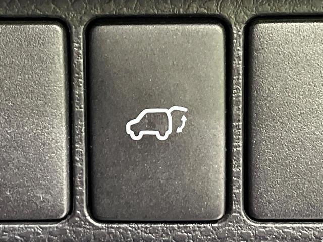 ハリアー プレミアム　４ＷＤ　禁煙車　衝突軽減　純正ナビ　ＥＴＣ　パワーバックドア　バックカメラ　Ｂｌｕｅｔｏｏｔｈ　前席シートヒーター　クルコン　電動格納ミラー　オートライト　オートエアコン　スマートキー（40枚目）