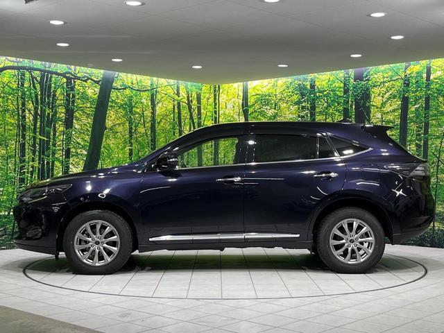 ハリアー プレミアム　４ＷＤ　禁煙車　衝突軽減　純正ナビ　ＥＴＣ　パワーバックドア　バックカメラ　Ｂｌｕｅｔｏｏｔｈ　前席シートヒーター　クルコン　電動格納ミラー　オートライト　オートエアコン　スマートキー（42枚目）