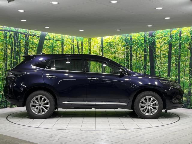 ハリアー プレミアム　４ＷＤ　禁煙車　衝突軽減　純正ナビ　ＥＴＣ　パワーバックドア　バックカメラ　Ｂｌｕｅｔｏｏｔｈ　前席シートヒーター　クルコン　電動格納ミラー　オートライト　オートエアコン　スマートキー（43枚目）