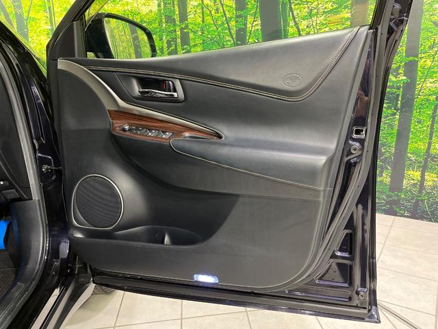 ハリアー プレミアム　４ＷＤ　禁煙車　衝突軽減　純正ナビ　ＥＴＣ　パワーバックドア　バックカメラ　Ｂｌｕｅｔｏｏｔｈ　前席シートヒーター　クルコン　電動格納ミラー　オートライト　オートエアコン　スマートキー（56枚目）