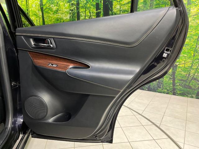 ハリアー プレミアム　４ＷＤ　禁煙車　衝突軽減　純正ナビ　ＥＴＣ　パワーバックドア　バックカメラ　Ｂｌｕｅｔｏｏｔｈ　前席シートヒーター　クルコン　電動格納ミラー　オートライト　オートエアコン　スマートキー（57枚目）