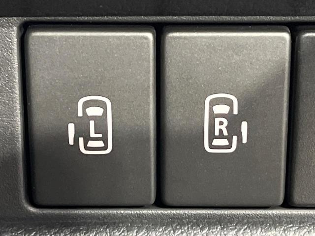 スペーシアギア ハイブリッドＸＺ　４ＷＤ　禁煙車　衝突軽減　両側電動ドア　レーダークルーズコントロール　ＳＤナビ　前席シートヒーター　電動格納ミラー　革巻きステアリング　オートライト　オートエアコン　オートハイビーム　スマートキー（4枚目）