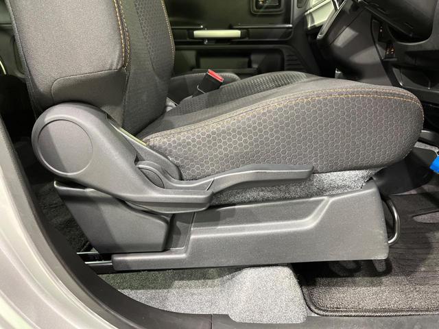 スペーシアギア ハイブリッドＸＺ　４ＷＤ　禁煙車　衝突軽減　両側電動ドア　レーダークルーズコントロール　ＳＤナビ　前席シートヒーター　電動格納ミラー　革巻きステアリング　オートライト　オートエアコン　オートハイビーム　スマートキー（45枚目）