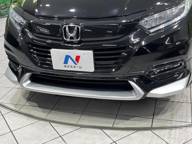ヴェゼル ハイブリッドＺ・ホンダセンシング　４ＷＤ　禁煙車　衝突軽減　無限フルエアロ　純正ナビ　レーダークルーズ　バックカメラ　ＥＴＣ　前席シートヒーター　寒冷地仕様　前席パワーシート　オートライト　オートエアコン　オートハイビーム（3枚目）