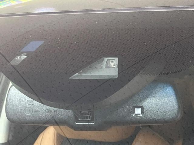 ヴェゼル ハイブリッドＺ・ホンダセンシング　４ＷＤ　禁煙車　衝突軽減　無限フルエアロ　純正ナビ　レーダークルーズ　バックカメラ　ＥＴＣ　前席シートヒーター　寒冷地仕様　前席パワーシート　オートライト　オートエアコン　オートハイビーム（4枚目）