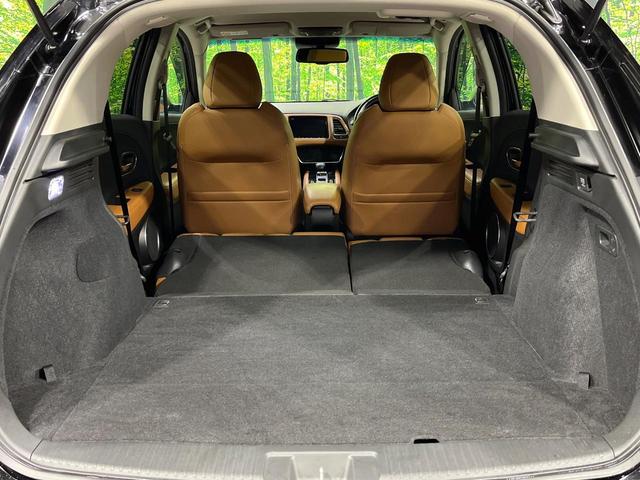 ヴェゼル ハイブリッドＺ・ホンダセンシング　４ＷＤ　禁煙車　衝突軽減　無限フルエアロ　純正ナビ　レーダークルーズ　バックカメラ　ＥＴＣ　前席シートヒーター　寒冷地仕様　前席パワーシート　オートライト　オートエアコン　オートハイビーム（11枚目）