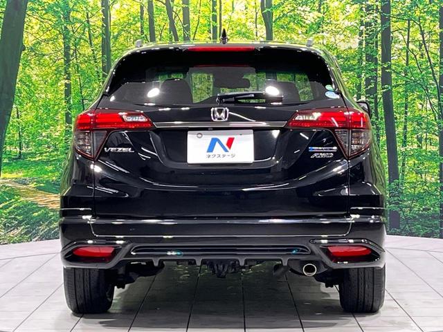 ヴェゼル ハイブリッドＺ・ホンダセンシング　４ＷＤ　禁煙車　衝突軽減　無限フルエアロ　純正ナビ　レーダークルーズ　バックカメラ　ＥＴＣ　前席シートヒーター　寒冷地仕様　前席パワーシート　オートライト　オートエアコン　オートハイビーム（16枚目）