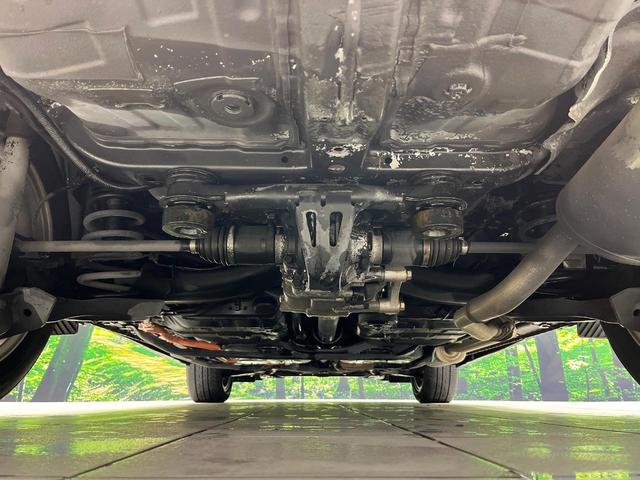 ヴェゼル ハイブリッドＺ・ホンダセンシング　４ＷＤ　禁煙車　衝突軽減　無限フルエアロ　純正ナビ　レーダークルーズ　バックカメラ　ＥＴＣ　前席シートヒーター　寒冷地仕様　前席パワーシート　オートライト　オートエアコン　オートハイビーム（20枚目）
