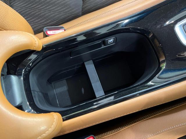 ヴェゼル ハイブリッドＺ・ホンダセンシング　４ＷＤ　禁煙車　衝突軽減　無限フルエアロ　純正ナビ　レーダークルーズ　バックカメラ　ＥＴＣ　前席シートヒーター　寒冷地仕様　前席パワーシート　オートライト　オートエアコン　オートハイビーム（23枚目）