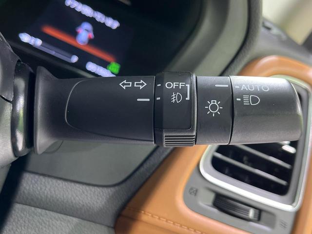 ヴェゼル ハイブリッドＺ・ホンダセンシング　４ＷＤ　禁煙車　衝突軽減　無限フルエアロ　純正ナビ　レーダークルーズ　バックカメラ　ＥＴＣ　前席シートヒーター　寒冷地仕様　前席パワーシート　オートライト　オートエアコン　オートハイビーム（33枚目）