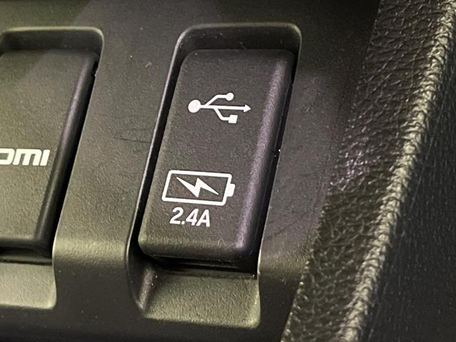 ヴェゼル ハイブリッドＺ・ホンダセンシング　４ＷＤ　禁煙車　衝突軽減　無限フルエアロ　純正ナビ　レーダークルーズ　バックカメラ　ＥＴＣ　前席シートヒーター　寒冷地仕様　前席パワーシート　オートライト　オートエアコン　オートハイビーム（40枚目）