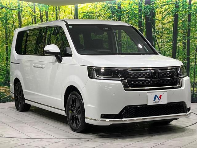 ステップワゴン スパーダ　４ＷＤ　禁煙車　衝突軽減　ナビ　バックカメラ　両側電動ドア　ブラインドスポットモニター　ＥＴＣ　シートヒーター　パワーバックドア　レーダークルーズコントロール　ドラレコ　Ｂｌｕｅｔｏｏｔｈ　フルセグ（18枚目）