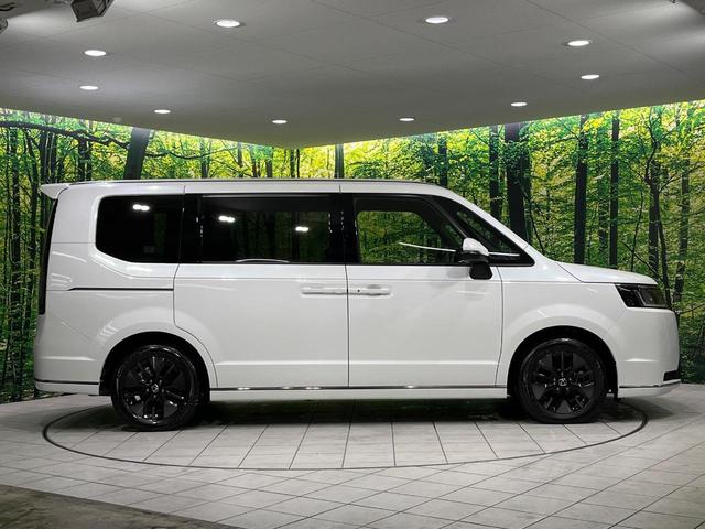 ステップワゴン スパーダ　４ＷＤ　禁煙車　衝突軽減　ナビ　バックカメラ　両側電動ドア　ブラインドスポットモニター　ＥＴＣ　シートヒーター　パワーバックドア　レーダークルーズコントロール　ドラレコ　Ｂｌｕｅｔｏｏｔｈ　フルセグ（38枚目）