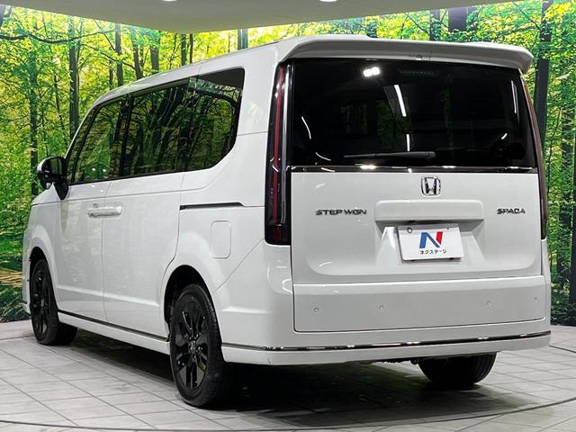 ステップワゴン スパーダ　４ＷＤ　禁煙車　衝突軽減　ナビ　バックカメラ　両側電動ドア　ブラインドスポットモニター　ＥＴＣ　シートヒーター　パワーバックドア　レーダークルーズコントロール　ドラレコ　Ｂｌｕｅｔｏｏｔｈ　フルセグ（39枚目）