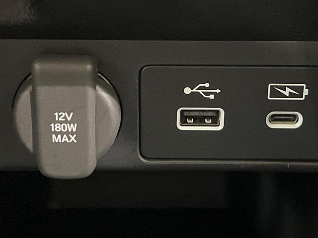 ステップワゴン スパーダ　４ＷＤ　禁煙車　衝突軽減　ナビ　バックカメラ　両側電動ドア　ブラインドスポットモニター　ＥＴＣ　シートヒーター　パワーバックドア　レーダークルーズコントロール　ドラレコ　Ｂｌｕｅｔｏｏｔｈ　フルセグ（75枚目）