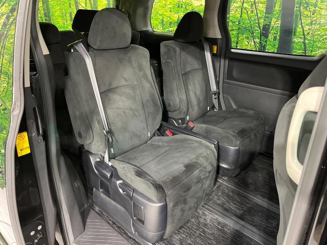 ヴェルファイア ２．４Ｚ　プラチナセレクションＩＩ　４ＷＤ　禁煙車　フリップダウンモニター　ナビ　バックカメラ　寒冷地仕様　両側パワスラ　ＥＴＣ　パワーバックドア　ＨＩＤヘッド　クリアランスソナー　純正１８インチアルミ　ウッドコンビ（10枚目）
