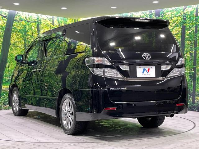 ヴェルファイア ２．４Ｚ　プラチナセレクションＩＩ　４ＷＤ　禁煙車　フリップダウンモニター　ナビ　バックカメラ　寒冷地仕様　両側パワスラ　ＥＴＣ　パワーバックドア　ＨＩＤヘッド　クリアランスソナー　純正１８インチアルミ　ウッドコンビ（19枚目）