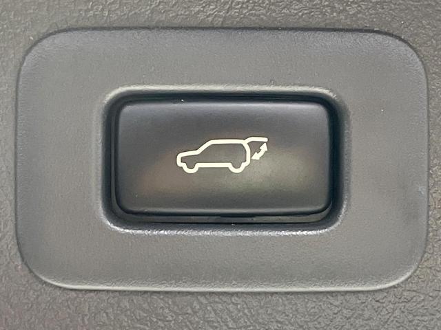 ヴェルファイア ２．４Ｚ　プラチナセレクションＩＩ　４ＷＤ　禁煙車　フリップダウンモニター　ナビ　バックカメラ　寒冷地仕様　両側パワスラ　ＥＴＣ　パワーバックドア　ＨＩＤヘッド　クリアランスソナー　純正１８インチアルミ　ウッドコンビ（23枚目）