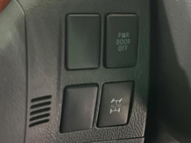 ヴェルファイア ２．４Ｚ　プラチナセレクションＩＩ　４ＷＤ　禁煙車　フリップダウンモニター　ナビ　バックカメラ　寒冷地仕様　両側パワスラ　ＥＴＣ　パワーバックドア　ＨＩＤヘッド　クリアランスソナー　純正１８インチアルミ　ウッドコンビ（63枚目）