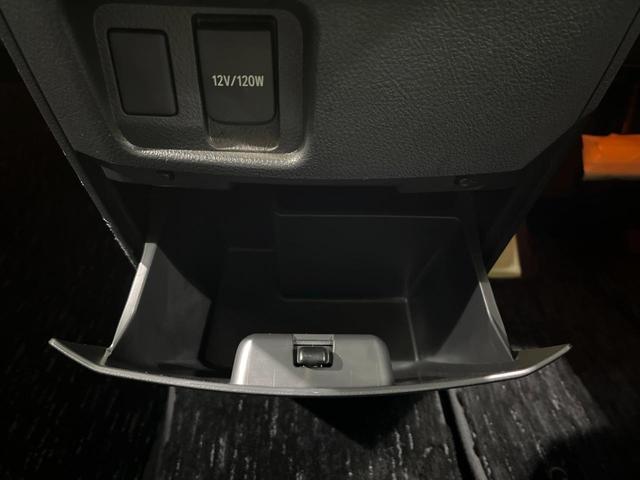 ヴェルファイア ２．４Ｚ　プラチナセレクションＩＩ　４ＷＤ　禁煙車　フリップダウンモニター　ナビ　バックカメラ　寒冷地仕様　両側パワスラ　ＥＴＣ　パワーバックドア　ＨＩＤヘッド　クリアランスソナー　純正１８インチアルミ　ウッドコンビ（70枚目）