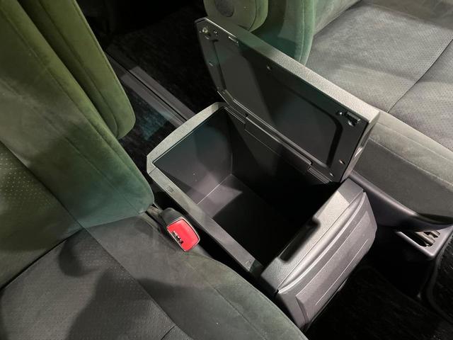 ヴェルファイア ２．４Ｚ　プラチナセレクションＩＩ　４ＷＤ　禁煙車　フリップダウンモニター　ナビ　バックカメラ　寒冷地仕様　両側パワスラ　ＥＴＣ　パワーバックドア　ＨＩＤヘッド　クリアランスソナー　純正１８インチアルミ　ウッドコンビ（74枚目）