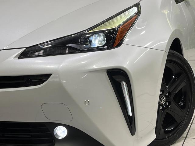 プリウス Ｓツーリングセレクション・ブラックエディション　４ＷＤ　禁煙車　２トーン　寒冷地仕様　ＡＣ１００Ｖ電源　ディスプレイオーディオ　全周囲カメラ　レーダークルーズコントロール　ＥＴＣ　ＬＥＤヘッドライト　ＬＥＤフォグライト　オートマチックハイビーム（13枚目）
