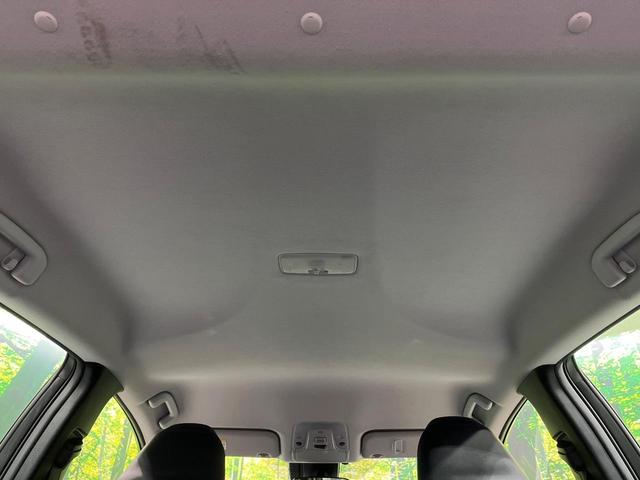 プリウス Ｓツーリングセレクション・ブラックエディション　４ＷＤ　禁煙車　２トーン　寒冷地仕様　ＡＣ１００Ｖ電源　ディスプレイオーディオ　全周囲カメラ　レーダークルーズコントロール　ＥＴＣ　ＬＥＤヘッドライト　ＬＥＤフォグライト　オートマチックハイビーム（30枚目）