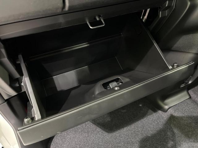 スペーシアカスタム ハイブリッドＸＳ　４ＷＤ　届出済未使用車　衝突軽減　アダプティブクルーズコントロール　前席シートヒーター　ステアリングヒーター　ＬＥＤヘッドライト　ＬＥＤフォグライト　純正１５インチアルミ　スマートキー　オートエアコン（31枚目）