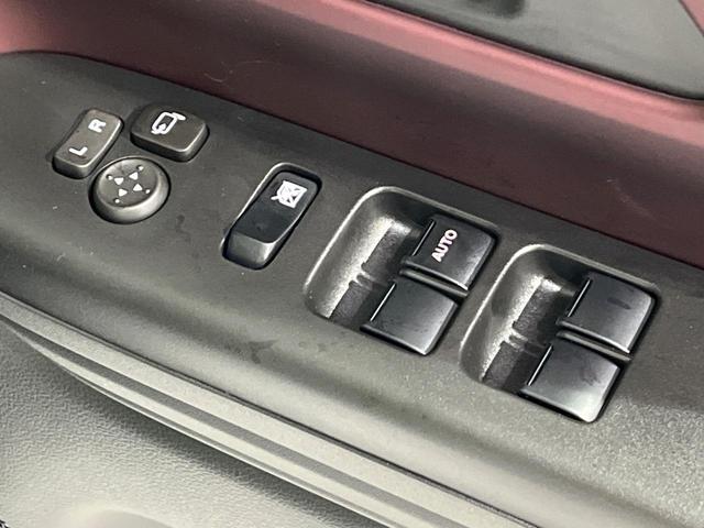 スペーシアカスタム ハイブリッドＸＳ　４ＷＤ　届出済未使用車　衝突軽減　アダプティブクルーズコントロール　前席シートヒーター　ステアリングヒーター　ＬＥＤヘッドライト　ＬＥＤフォグライト　純正１５インチアルミ　スマートキー　オートエアコン（46枚目）