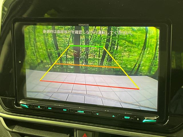 ノート Ｓ　ＦＯＵＲ　４ＷＤ　禁煙車　衝突軽減　９インチナビ　バックカメラ　ＥＴＣ　コーナーセンサー　シートヒーター　ハンドルヒーター　電動パーキングブレーキ　スマートキー　オートマチックハイビーム　パワーステアリング（5枚目）