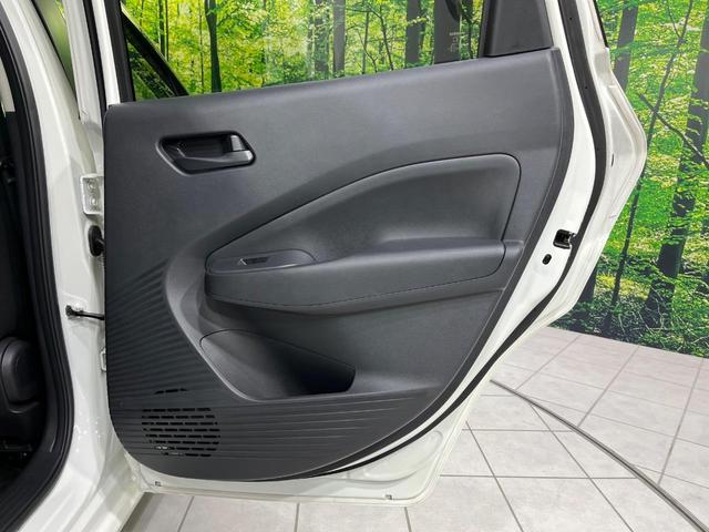 ノート Ｓ　ＦＯＵＲ　４ＷＤ　禁煙車　衝突軽減　９インチナビ　バックカメラ　ＥＴＣ　コーナーセンサー　シートヒーター　ハンドルヒーター　電動パーキングブレーキ　スマートキー　オートマチックハイビーム　パワーステアリング（36枚目）