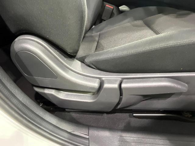 ノート Ｓ　ＦＯＵＲ　４ＷＤ　禁煙車　衝突軽減　９インチナビ　バックカメラ　ＥＴＣ　コーナーセンサー　シートヒーター　ハンドルヒーター　電動パーキングブレーキ　スマートキー　オートマチックハイビーム　パワーステアリング（38枚目）