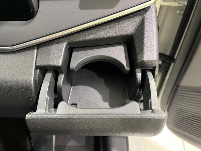 ノート Ｓ　ＦＯＵＲ　４ＷＤ　禁煙車　衝突軽減　９インチナビ　バックカメラ　ＥＴＣ　コーナーセンサー　シートヒーター　ハンドルヒーター　電動パーキングブレーキ　スマートキー　オートマチックハイビーム　パワーステアリング（39枚目）